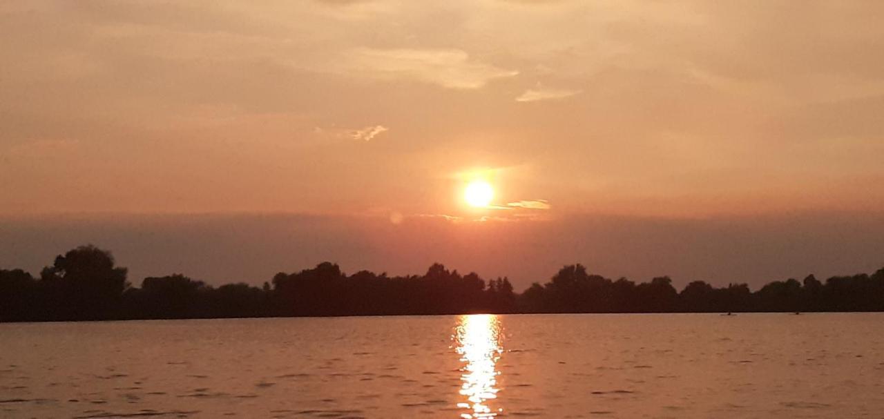 Huisje Beukers Giethoorn Exteriör bild